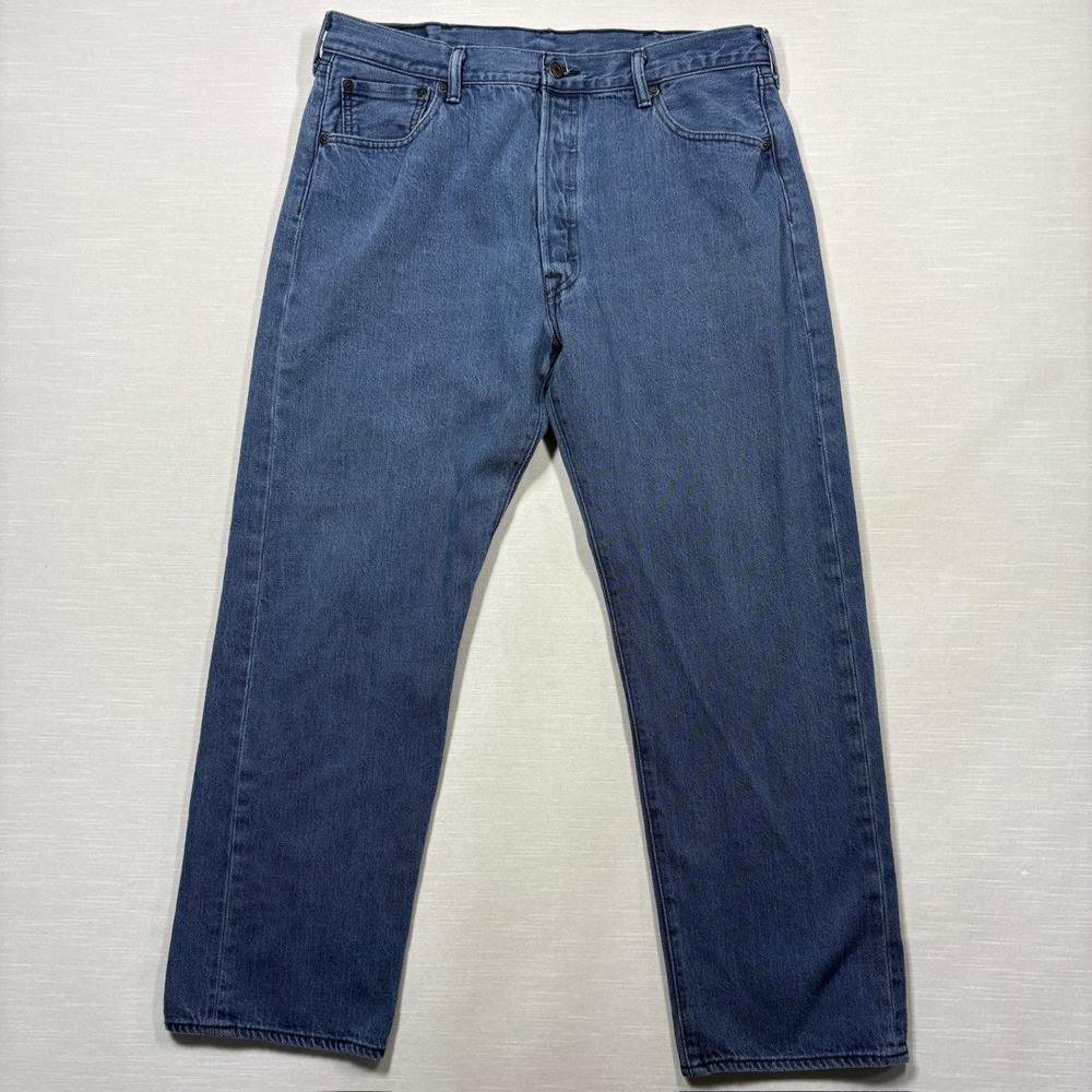 Levis 501XX Classic Straight Mens 38x32‎ Blue Medium Wash Jeans READ